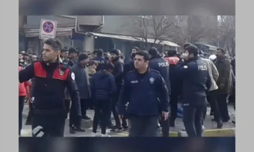 Iğdır'da iki grup bıçaklı sopalı kavganın görüntüleri ortaya koyan Tahir Kavri