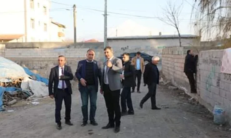 Yeni Açılan Yollarda Alt Yapı Çalışmaları Devam Ediyor