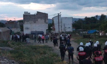 “POLİSİMİZİ HEDEF GÖSTERENLER MUTLU MUSUNUZ?”