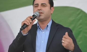 Selahattin demırtas muhalefete seslenerek akp yi degil gelecegi konuşun