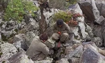 2 kadın terörist sağ olarak ele geçirildi" ifadelerine yer verildi