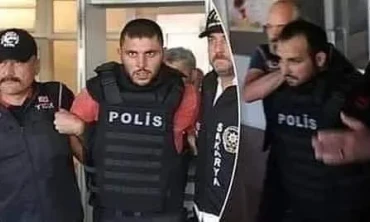 Tecavüze uğrayan çocuğun İdrar kesesi aşırı basınçtan tahriş olmuş, çocuk devamlı kan işiyor