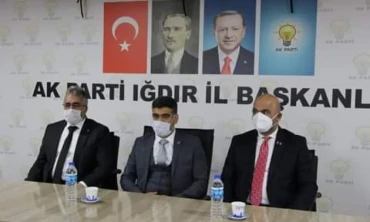 Düşünün dün AK Parti'de hiç bir yararı olmayan hakem kesiliyordu!...