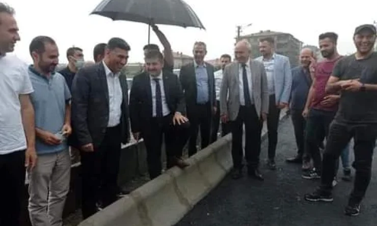 Başkan Turan'ın hizmet ekibi sahada