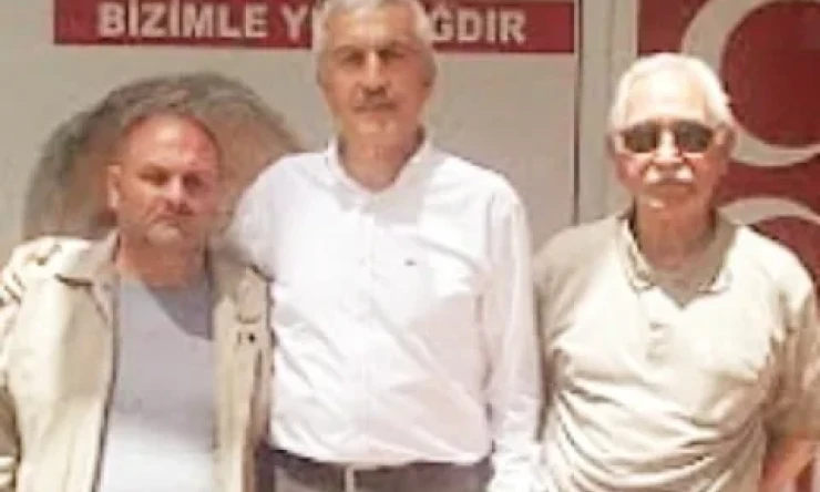 "Sen yanmasan ben yanmasam nasıl çıkar karanlıklar aydınlığa"