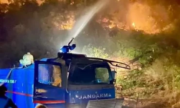Jandarma, 4 ildeki orman yangınlarına 2310 personelle müdahale ediyor