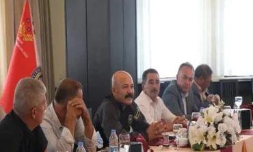 Müdür Oğuzhan Yonca, muhtarlarla buluştu