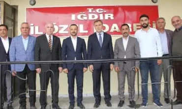 Kars İl Özel İdaresi Genel Sekreter yardımcıları ve Yol İş Sendikası şube başkanlarından Iğdır İl Özel İdaresine ziyaret