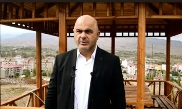 Cesur Başkan Türkan, kolları sıvadı