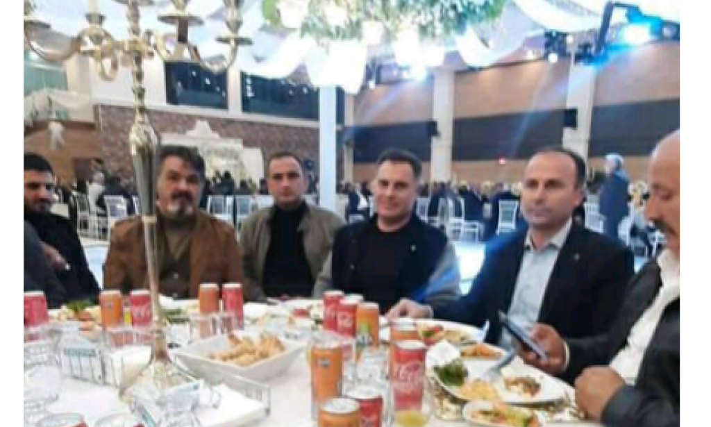 Başkan yardımcısı Ferdi Turan beyin oğlunun düğününde!