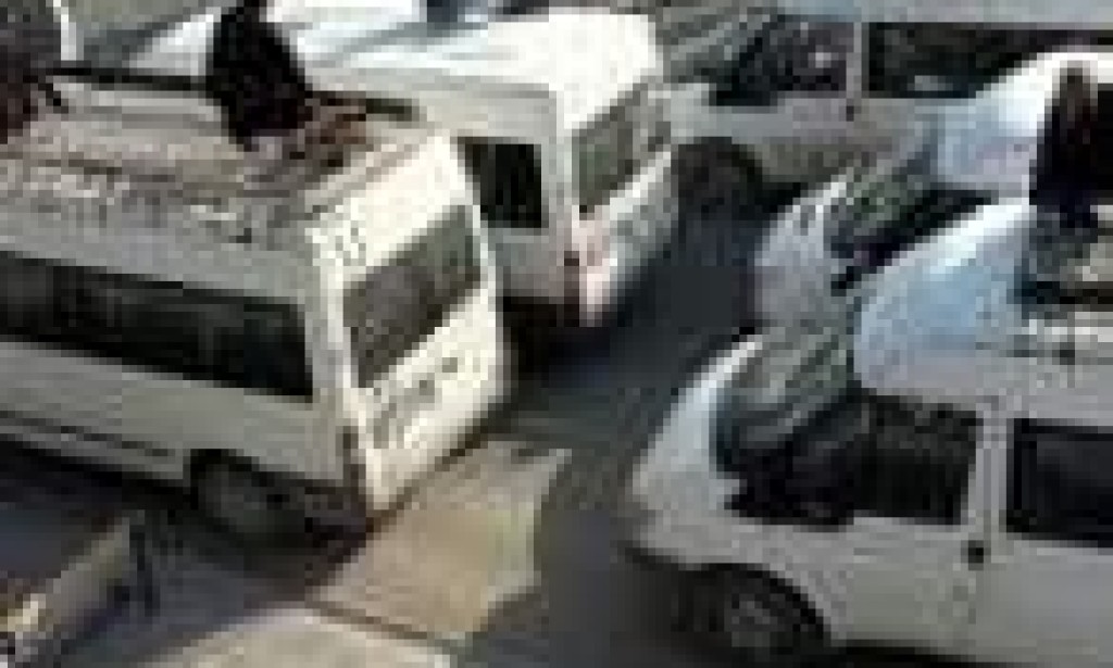 Minibüs şoförlerinden korsan nakliyata 'Hayır' eylemi