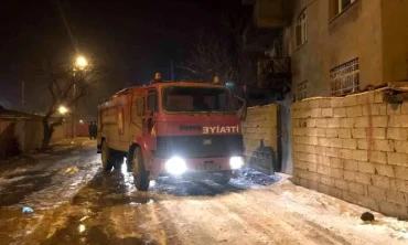 (Olay) Madde Bağımlısı Genç Evi Ateşe Verdi