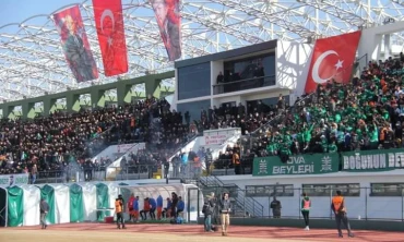 Takım şampiyonluğa da oynuyor