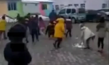 Yüzbaşılar köyünde ilköğretim okul müdürü...