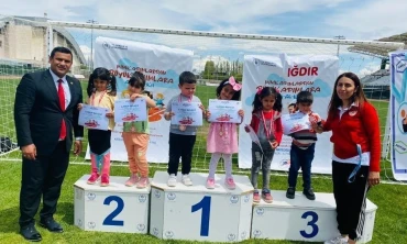Çocuk Atletizm Şenliği ile atletizm yeni yetenekleriyle tanıştı