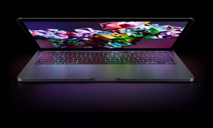 Apple, M2 SoC'ye sahip 13 inç MacBook Pro'yu tanıttı, %40 performans artışı talep ediyor