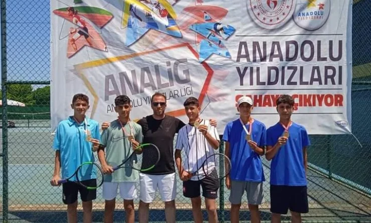 Anadolu Yıldızlar Ligi Tenis Müsabakaları Sona Erdi