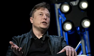 Elon Musk, Google'ın kurucu ortağı Sergey Brin'in eşiyle ilişkisi olduğu iddialarını yalanladı