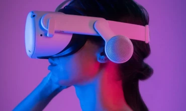 Logitech, Meta Quest 2 VR kulaklığı için 100 dolarlık hoparlör eklentisini duyurdu
