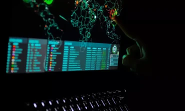 ABD Ordusu ve CDC, Rus yapımı olduğunu öğrendikten sonra uygulamalardan kodu kaldırıyor