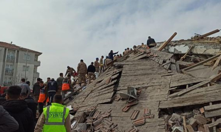 Malatya'da 5.6 Büyüklüğünde Deprem, Adıyaman'da da 5 Büyüklüğünde Deprem Yaşandı