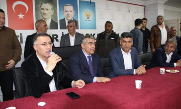 AK PARTİ  Milletvekili Adayları Sayın Cantürk  Alagöz ve Sayın Ahmet Tutulmaz teşkilatımız ve vatandaşlarımızla bayramlaştılar.
