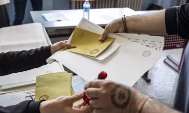 Seçim sonuçları açıklanacak! Sandıklar kapandı, Türkiye genelinde oy verme işlemi sona erdi