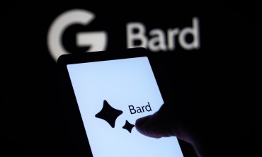 Google Bard: Yenilikçi Sohbet Botu Gelişmeleriyle Sınırları Aşıyor