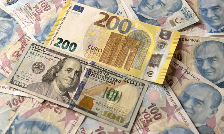 Faiz Artırımı Sonrası Dövizde Rekor Kırıldı: Dolar 25 Lirayı, Euro 27 Lirayı Geçti