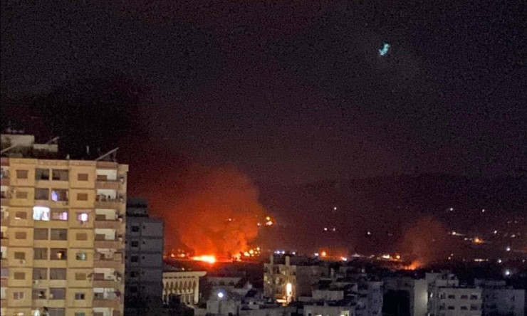 İsrail, Suriye'nin başkenti Şam'ı bombaladı