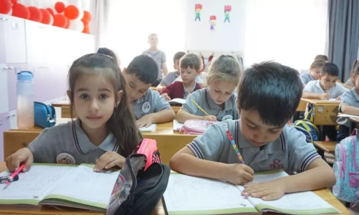 Milli Eğitim Bakanlığı'ndan Yeni Ara Tatil Uygulaması: İllere ve Bölgelere Göre Belirlenecek!