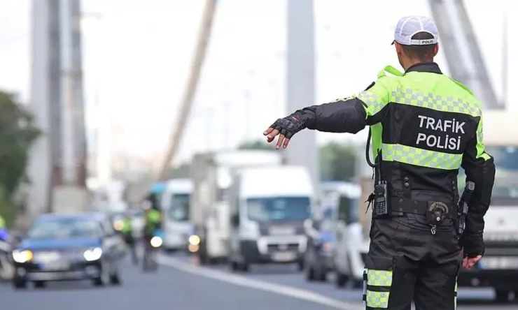 Trafik cezalarında yeni düzenleme: İndirimli ödeme süresi bir aya çıktı