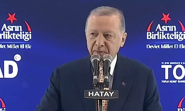 Cumhurbaşkanı Erdoğan, Hatay’da deprem konutlarını teslim etti