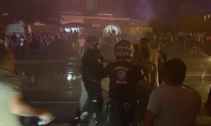 Kayseri'de Olaylar Büyüdü: Taciz İddiası Sokakları Savaş Alanına Çevirdi