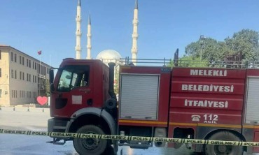 Vali Turan, Iğdır Belediyesi'nin Araçlarını Reddetti: Bayram Temizliğinde Siyasi Tercih mi?