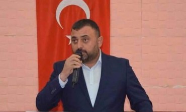 Iğdır'da Eski Eğitim Bir Sen Başkanı Malik Akşit Otel Odasında Ölü Bulundu: Ölüm Nedeni Araştırılıyor