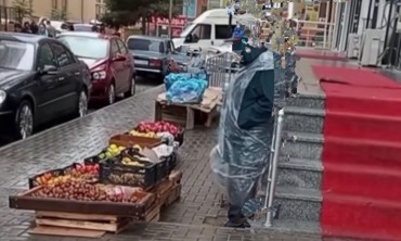 Köşede Kıyıda Alın Terini Satmaya Çalışanları Unutmayın: Bir Alışveriş, Bir Hayat Değiştirir