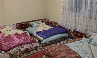 Yer Yatağından Düşmeyen Çocukluk: Büyüdüğümüz Evlerin Sessiz Hikayesi
