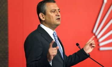 CHP Genel Başkanı Özgür Özel'den Tüketim Boykotu Çağrısı: Gerekçe Olarak Öğrenci Tutuklamalarını Gösterdi