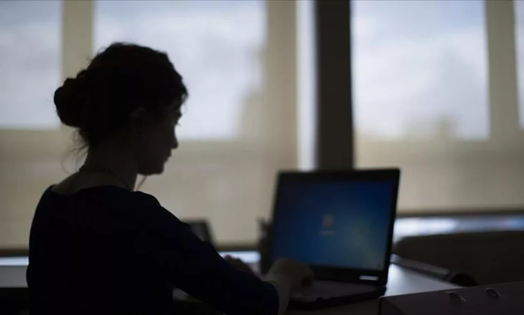 Hükümetten Memur ve Emeklilere Yeni Zam Teklifi: Taban Aylığa Bin Lira Ekleniyor