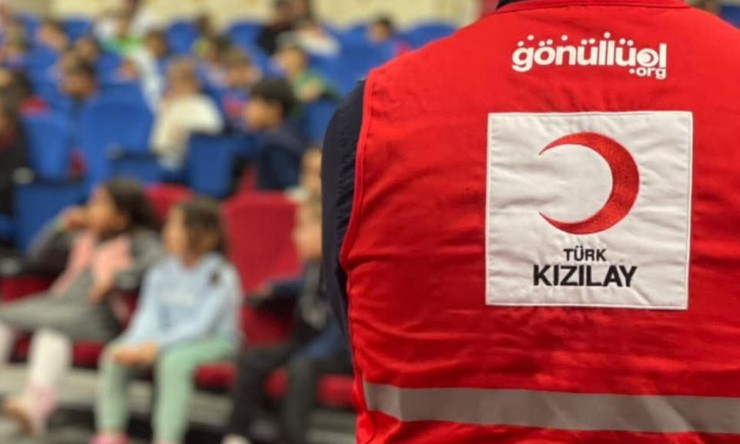 Gerçek ihtiyaç sahiplerine ulaşmanın en güvenilir yolu, şeffaflığı ve köklü yapısıyla bilinen Kızılaydır