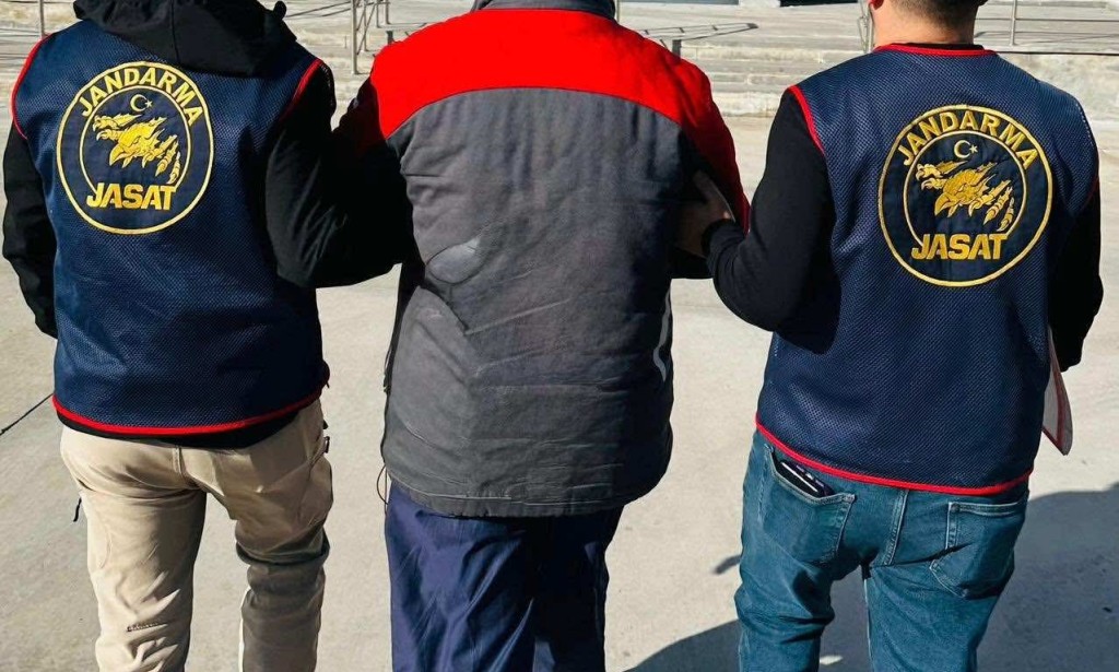 Iğdır’da “Çocuğun Cinsel İstismarı” Suçundan Aranan Şahıs JASAT Ekiplerince Yakalandı