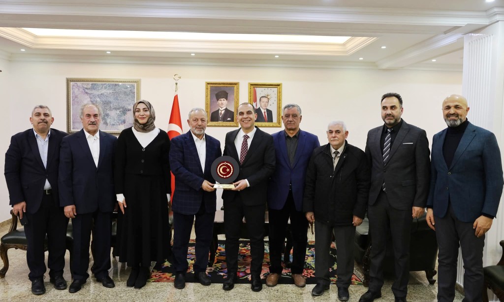 Iğdırlı Hayırsever İş İnsanı Abdulcabbar Baştemur’dan Vali Taşolar’a Ziyaret